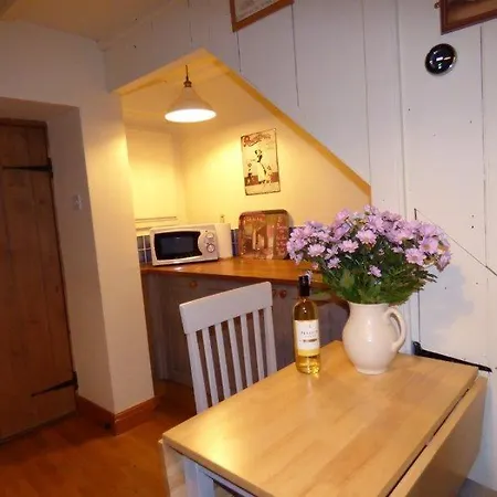Off Street Parking - Garden - Smart Tv - Self Check-in Feriehus