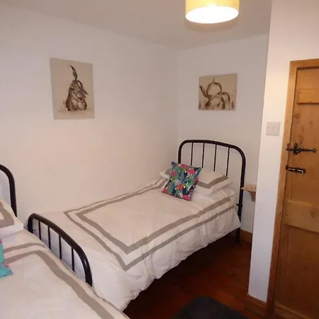 Feriehus Off Street Parking - Garden - Smart Tv - Self Check-in Pickering